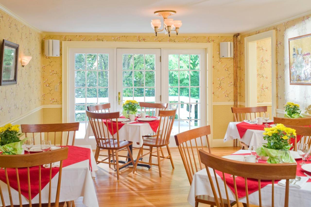Newcastle Inn Экстерьер фото