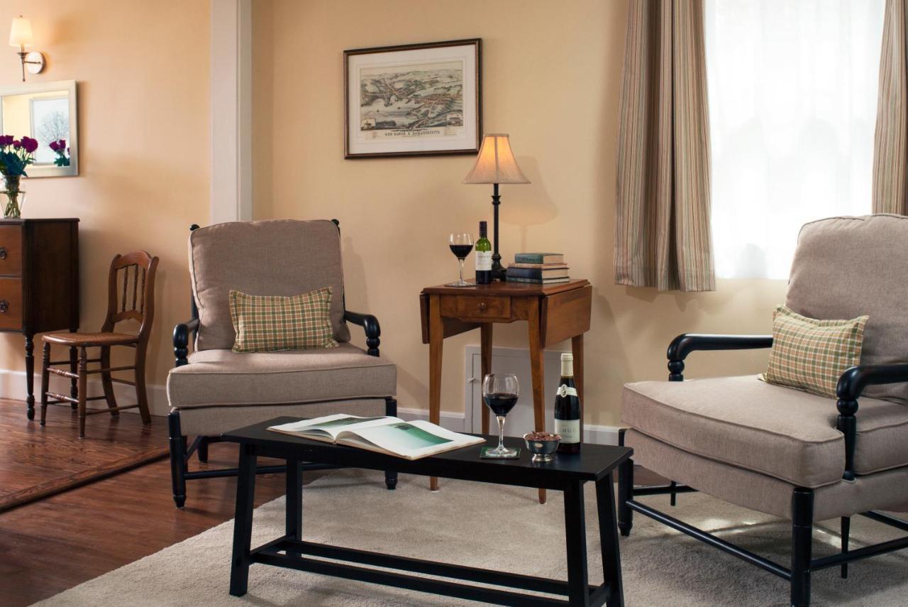 Newcastle Inn Экстерьер фото